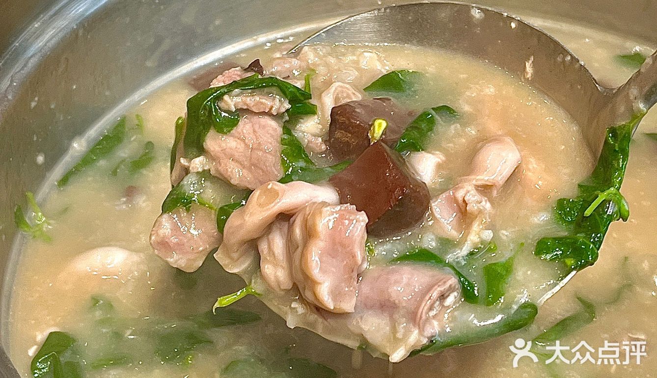 广州探店｜人均30就能吃到强叔现切猪杂粥啦～ 