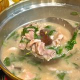 广州探店｜人均30就能吃到强叔现切猪杂粥啦～ 