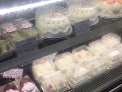 -红宝石·鲜奶小方·海派西点房(金杨店)