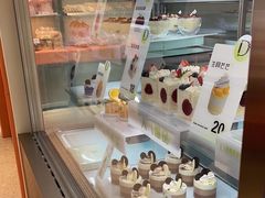 -顶东面包花园·生日蛋糕(香榭丽店)
