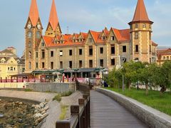 -烟台海昌鲸鲨海洋公园