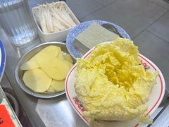-肖婷姐大铁锅重庆火锅(南湖店)