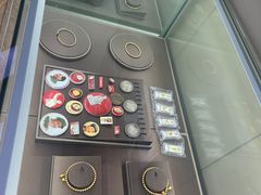 -江奢典汇·名包名表·黄金回收