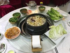 -南渝食府.墨脱石锅松茸鸡