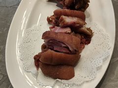 椒盐咸香蹄-碧丽宫大酒店(召稼楼店)