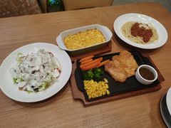 金枪鱼沙拉-菲利斯·西餐厅(万民城店)