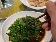 韭菜炒螺蛳头-洪齐林老镇