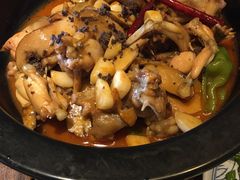 -云海肴·汽锅鸡·云南菜(天山百盛优客店)