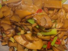 -卢大鲜鱼头捞饭(美利广场店)