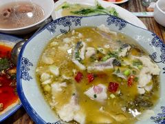 酸菜鱼-雨田饭店(华兴东街店)