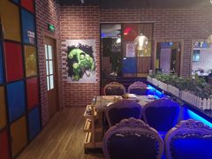 -三人行骨头王火锅(长寿店)