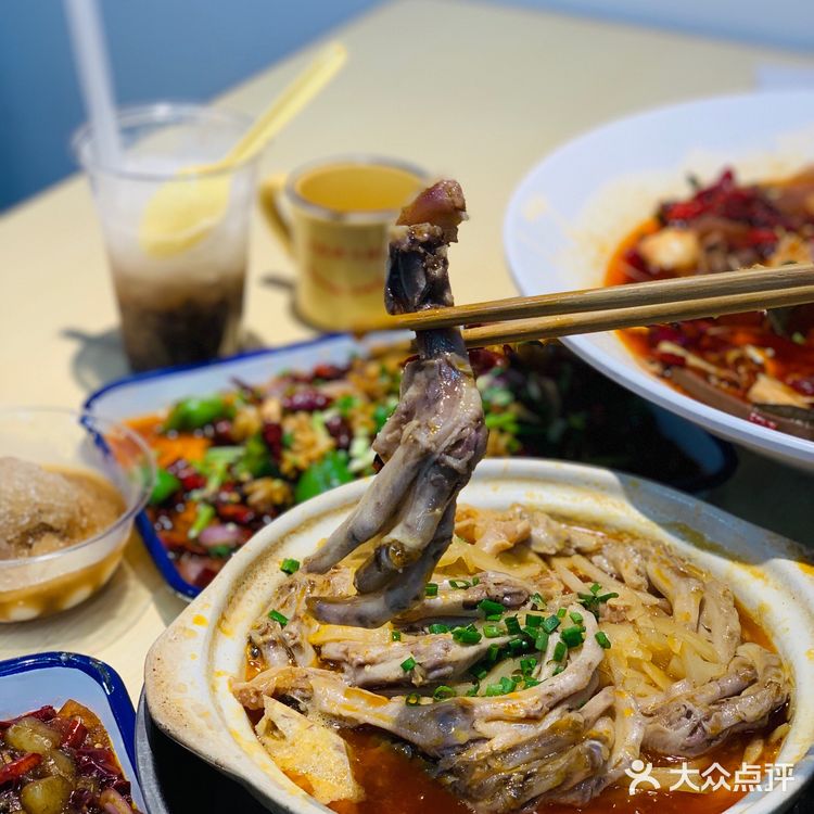 魔都探店 | 快来体验浪漫的大排档~