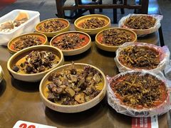-富正毅三下锅·湘西韵味(天门山索道店)