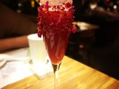 红唇鸡尾酒-胡桃里乐队酒馆(长春总店)