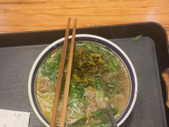 -云阿蛮云南生烫牛肉米线(奉贤路店)