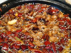 石锅沸腾牛蛙-金陵后厨·南京菜(新街口秣陵路店)