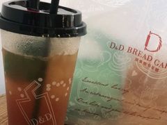 -顶东面包花园·生日蛋糕(世博店)