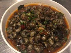 -龙巢盱眙龙虾·牛蛙·烧烤宵夜(八卦岭店)