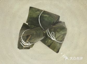 今天吃了好多粽子我今年的端午没白过了(。・ω・。)