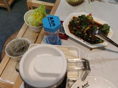 -鲁员外地锅鸡地锅鱼(古墩路店)
