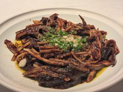 -八府香鸭·啫啫煲(华山路店)