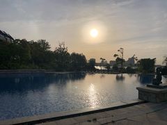 -上海滴水湖皇冠假日酒店