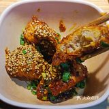 八二小区抄手算是四川老字号特色抄手店，为了
