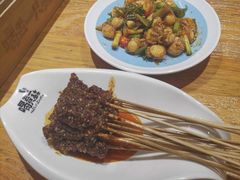小味一把牛-喝丢一只鞋海鲜烧烤·海肠捞饭(文体街店)