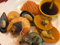 -三英温泉度假酒店-自助餐厅
