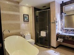 -博雅假日酒店(广州白云山万达广场店)