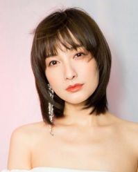 -时尚殿堂明星门店