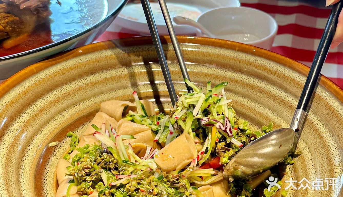 🍜每年春天反复来吃的香椿油泼面！错过等一年！