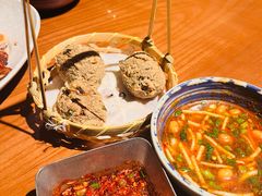 -包整·丝娃娃(一览甲秀楼风景店)