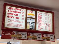 Menu-In-N-Out Burger(LAX)