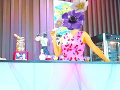 -亚洲国际大酒店·云顶阁旋转自助餐厅