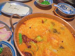 -洱火云南酸菜牛肉火锅(石景山当代商城店)