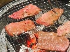 -山川小町·极番烧肉(新地假日广场店)