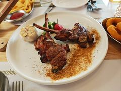 -动动咖啡清真西餐厅