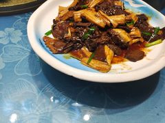 -乔家小院•非遗驴肉•青岛菜(滨河路店)