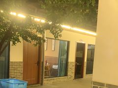 -李东农庄(中南百草园地标店)
