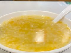 -李与白包子铺(桐梓林店)