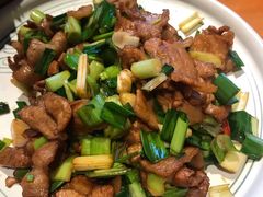 -云海肴·汽锅鸡·云南菜(天山百盛优客店)