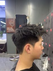 -藤野造型烫发染发