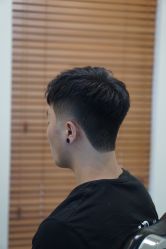 -理昂男士理发店 Barber shop