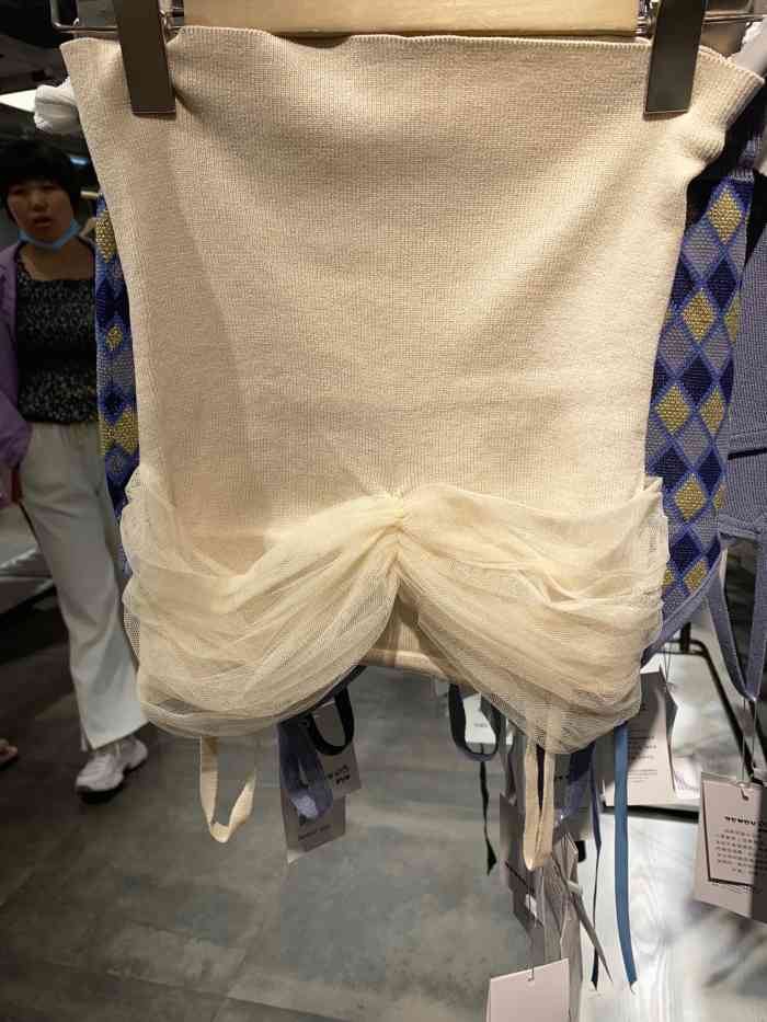 demoneye(海港城店)-"环境:在海港城楼顶占地面积比较大,很好逛.