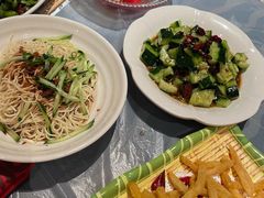 -肥肥虾庄·金牌油焖大虾(杨园滨江时代walk店)