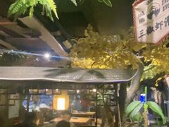 -城墙拐拐火锅(三峡广场黑金冠店)