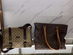 -聚云奢二手奢侈品黄金手表包包回收·中古店(中福城店)