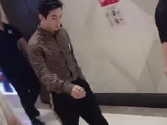 -BURBERRY(青岛海信广场店)