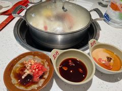 -三人行骨头王火锅(长寿店)
